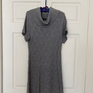100% extra fine merino wool dress